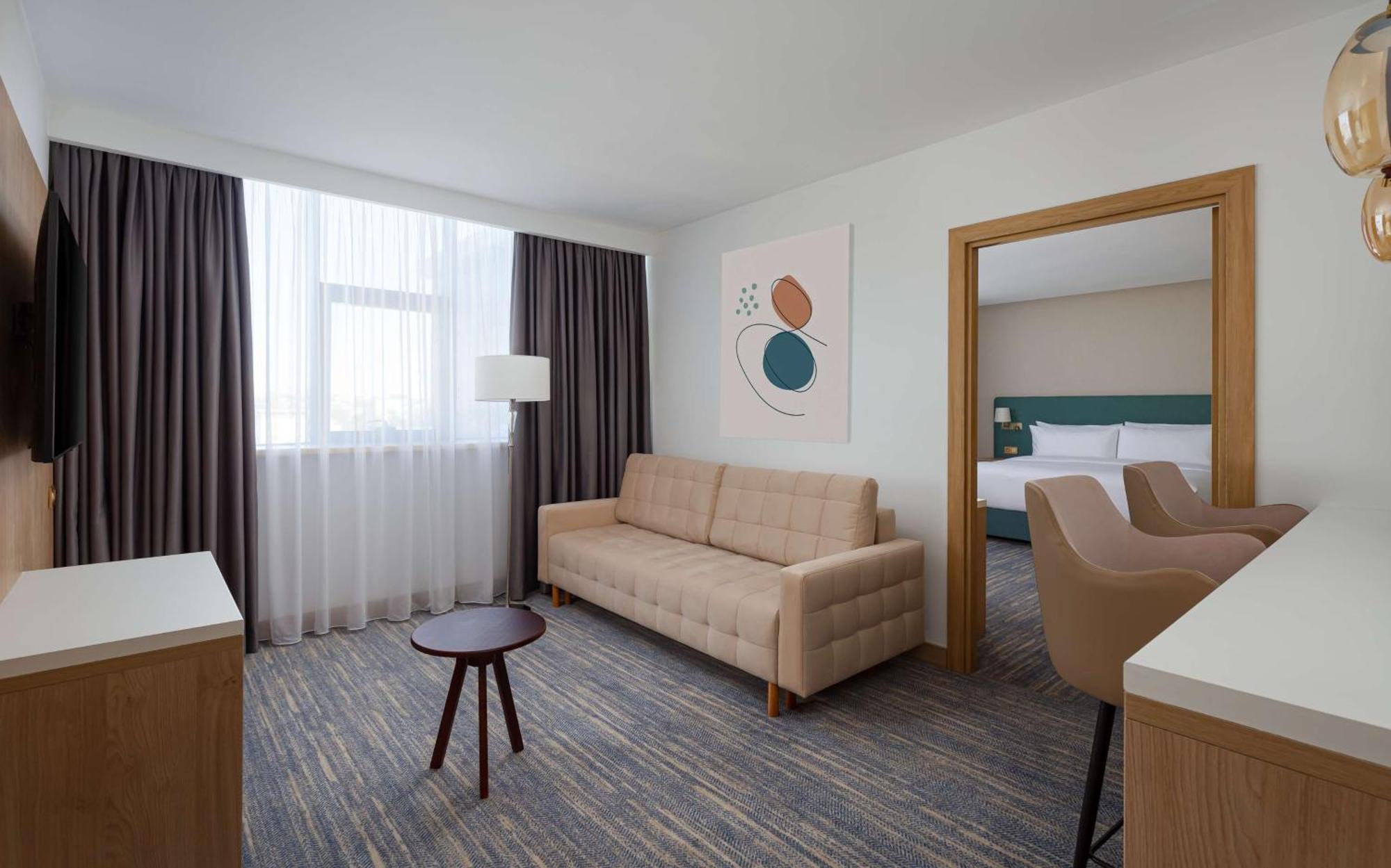 ホテル Doubletree By Hilton シムケント エクステリア 写真